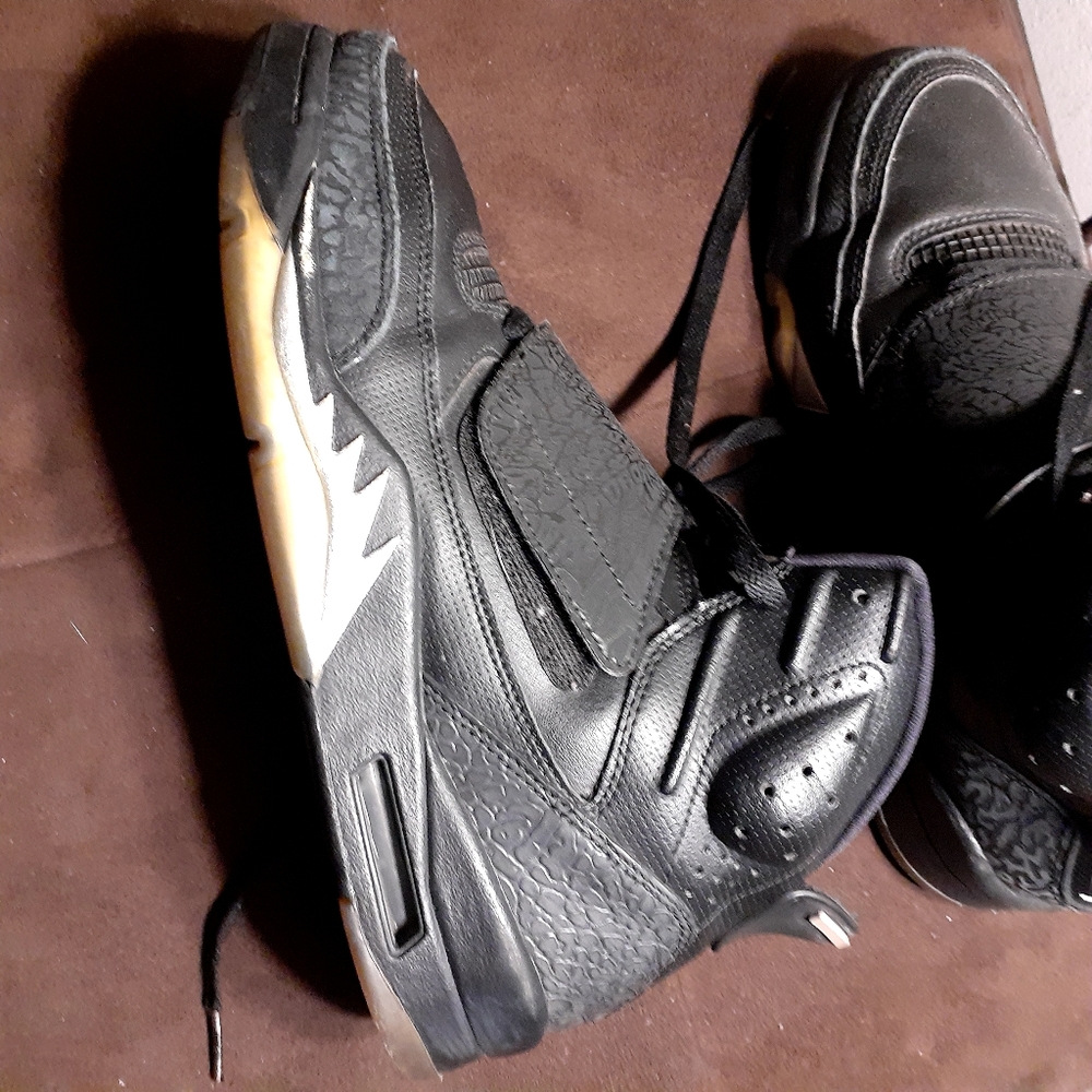 Pair of Jordan's  good condition size 8